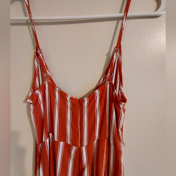 NWT Forever 21 womens spaghetti strap jumpsuit. Size small - Picture 4 of 5